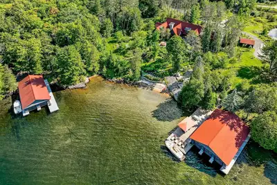 Image de Central Lake Joe! Ultra Chic! 7 Bdrm! Beach! 1400sqft Party Dock! Sauna!