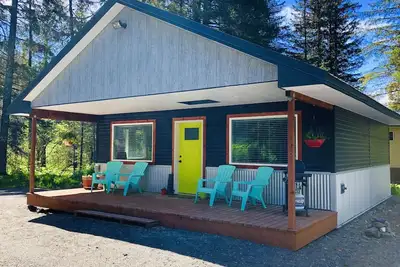 Image de Cozy, modern cottage located in Seward, Alaska!