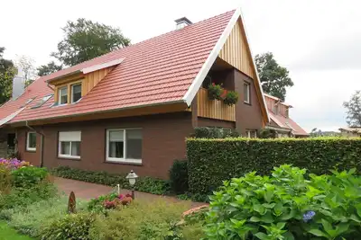Image de grand appartement moderne au milieu d'un paysage naturel unique