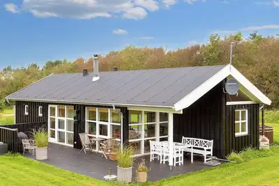 Image de 6 Person Holiday Home in Oster Assels-by Traum