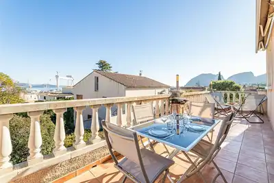 Image de Mato. Terrasse vue mer, clim, garage sécurisé