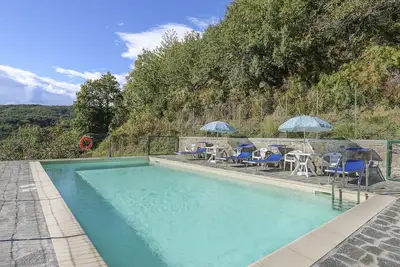Image de Appartement dans une maison de vacances avec Wifi, piscine, terrasse, animaux admis, parking