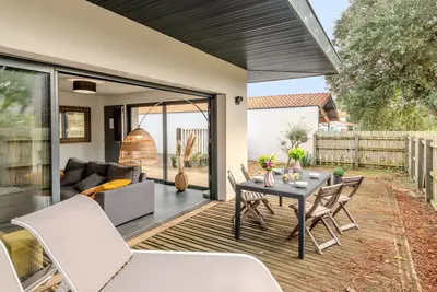 Image de Belle maison de vacances privée pour 4 personnes avec climatisation, Wifi, Tv, terrasse et parking