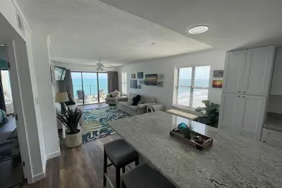 Image de Atalaya Towers 906 - Oceanfront in Garden City Beach