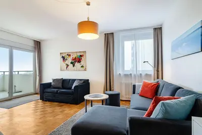 Image de Appartement de vacances moderne \"Alex\" avec Wi-Fi et balcon