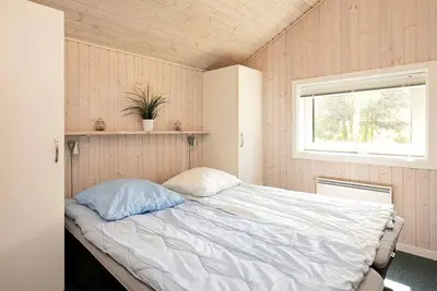 Image de 6 Person Holiday Home in Vaeggerlose