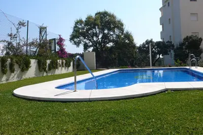 Image de Ground floor with garden and views 400 meters from the beach