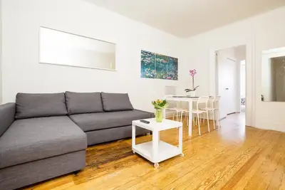 Image de ❤️Oversized 3bd Home - Minutes to Nyc!
