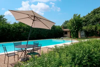 Image de Belle maison de vacances privée avec Wifi, piscine privée, Tv, patio et parking