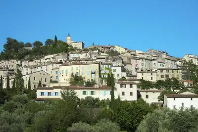 Image de Appartement dans une maison de vacances avec piscine, climatisation, Wifi, Tv, patio, animaux admis