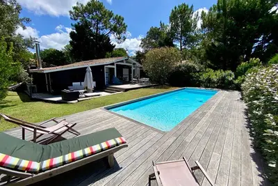 Image de House with spacious pool area, garden, in central beach location, Wifi