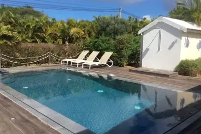 Agréable Villa type \"Créole\" 4**** avec Piscine  privée à débordement