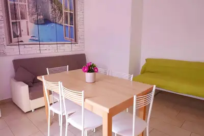 Image de Boschetto two-room flat with air conditioning a few steps away from the beach