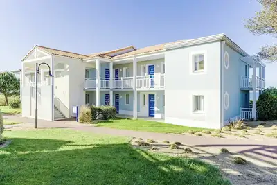 Image de Bel appartement pour 4 personnes avec piscine, Wifi, Tv, terrasse, animaux admis et parking