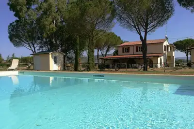 Image de Girasole - Cozy, bright vacation apartment with pool, large garden near the sea