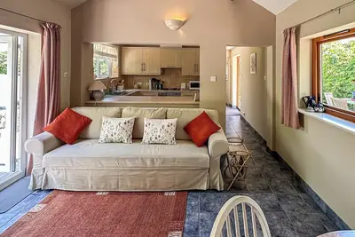 Image de Lovely single-storey cottage with garden in a quiet rural location.
