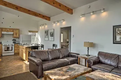Image de Pet-Friendly Duplex w\/ Northern Lights Aurora View
