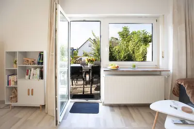 Image de ★ Charming house w/ Netflix/balcony/patio/garden ★