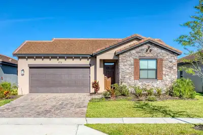 Image de 3br Home | Near Legoland & Disney | Pool | Game Room | Pet-Friendly | Balmoral Resort Amenities