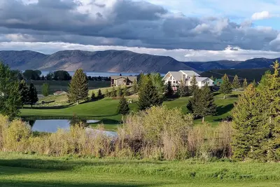 Image de Golf Course Lakehouse with fantastic views of the lake, mountains & golf course.