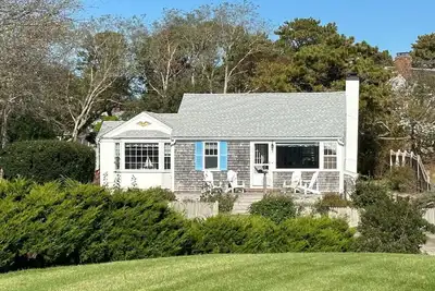 Image de Oceanview 3br cottage across from Pleasant Beach!