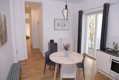 Image de 80qm Contemporary Design Apartment by Bensimon (4)