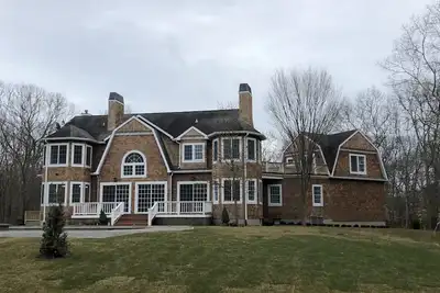Image de Southampton 5 Bedroom 4 Acre Newly Remodeled Estate