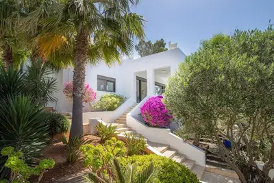 Luxury Villa with Outdoor Bar, Ibiza Villa 1027