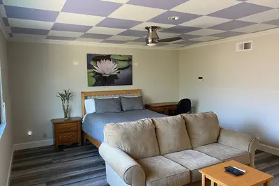 Image de Nice & Quiet Master Bedroom, Centrally Located, Ac, Free Parking