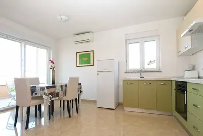 Image de Appartement de vacances avec air conditionné, accès Internet et Tv satellite