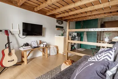 Image de StayPlus Tagaytay Rustic Boho Suite (Free Parking + 20mbps Wifi)