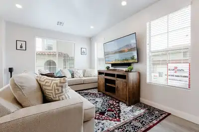 Image de Escondido 1126 sleeps 13 guests 3 bedrooms Xbox one