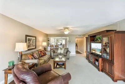 Image de Sandpebble 2f - Beautiful Sanibel Condo Across from the Beach
