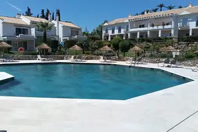 Image de Luxury, fenced townhouse, large garden, swimming pool near golf courses 7 pers.