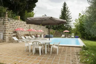 Image de Maison de vacances privée avec Wifi, piscine privée, Tv, patio, animaux admis, parking