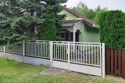 Image de Merveilleuse maison de vacances privée pour 4 personnes avec Tv, terrasse et parking