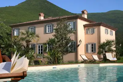 Exclusive private villa for rent in the heart of Tuscany directly from the owner