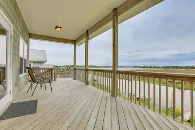 Image de Family-Friendly Waterfront Oasis: 7 Miles to Beach
