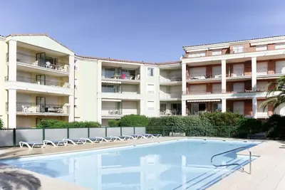 Image de Agréable appartement avec climatisation, piscine, Tv, balcon, animaux admis et parking