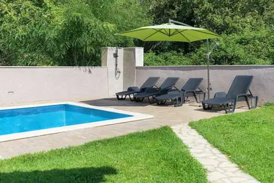 Image de Belle maison de vacances privée avec climatisation, piscine privée, Wifi, Tv, terrasse et parking