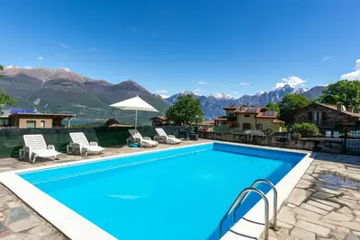 Image de Bel appartement dans une maison de vacances avec Wifi, piscine, Tv, terrasse et animaux admis