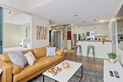 Image de Warehouse District | Amazing Three Bedroom