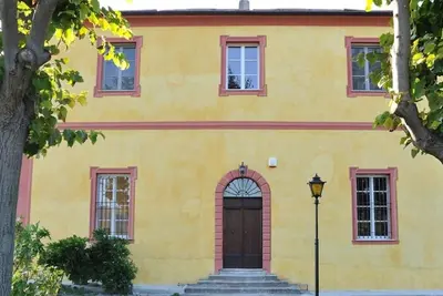 Image de nineteenth-century patronal villa