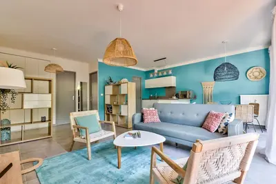 Image de Parking & Terrace | 10min walk from the Historic Center of Aix