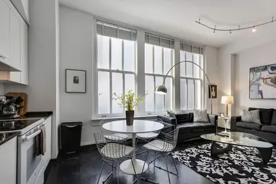 Image de Clean Modern 2br Loft Downtown