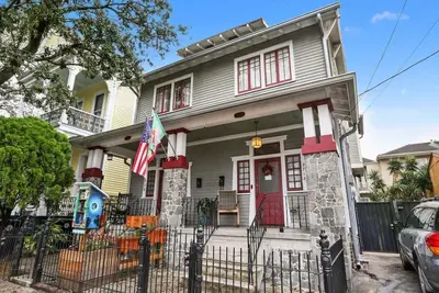 Image de Sunny Historic 2br Magazine Street House