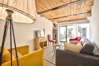 Image de Votre Terrasse en Centre Historique d'Aix | 2 chambres | Clim & Netflix
