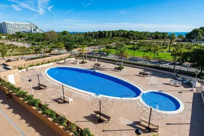 Image de Joli appartement pour 6 personnes avec Wifi, climatisation, piscine, Tv, terrasse et parking