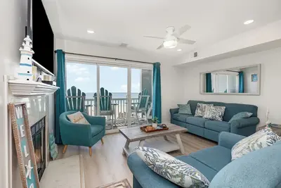 Image de Oceanfront 2bed 2. 5bath Two Floor Condo in Surfside Beach, Sc