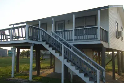 Image de Move out of that hotel room and come to the beach!